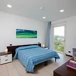 Porta Pispini Apartahotel